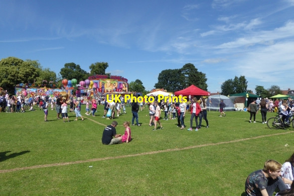 Photo 6"x4" Haxby Carnival Haxby c2017