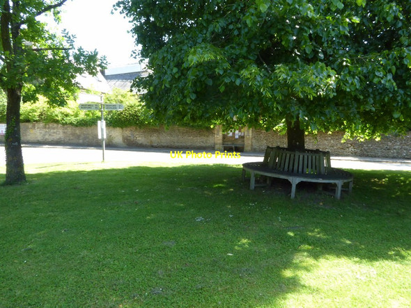 Photo 6"x4" Seat under at tree Hatherop c2017