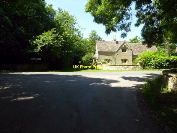 Photo 6"x4" Cotswold stone cottage Netherton\/SP1504 c2017