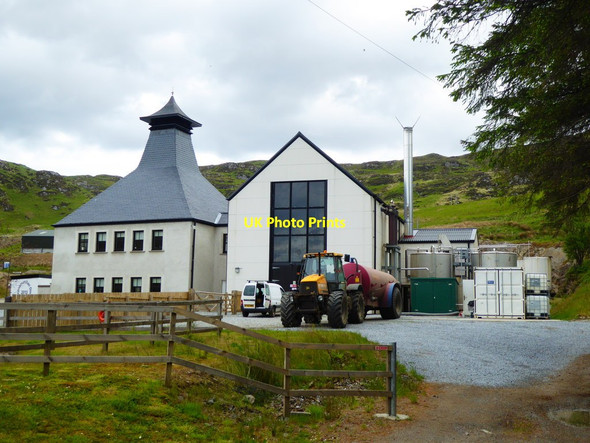 Photo 6"x4" Ardnamurchan Distillery Glenborrodale c2017