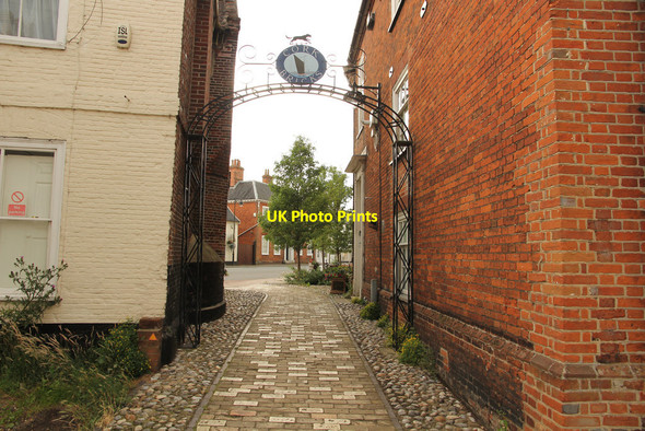Photo 6"x4" Cork Brick Alley Bungay c2017