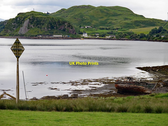 Photo 6"x4" Coastal scenery at The Little Horseshoe, Kerrera Carn Breugach c2017