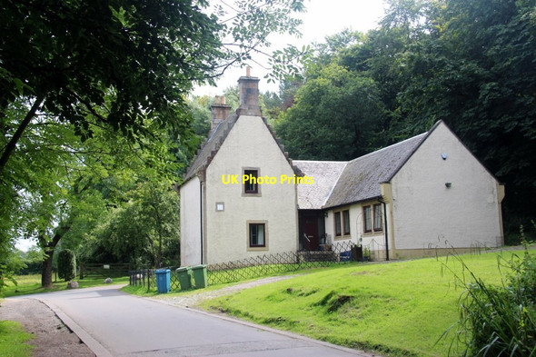 Photo 6"x4" House with crow-steps in Pollock Country Park Bellahouston c2017