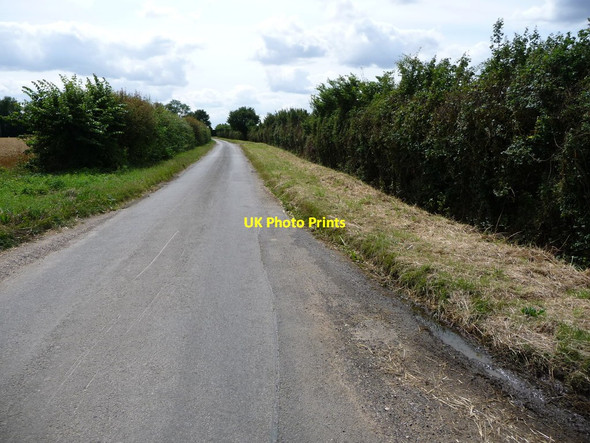 Photo 6"x4" Mellis Road, heading south Gislingham c2017