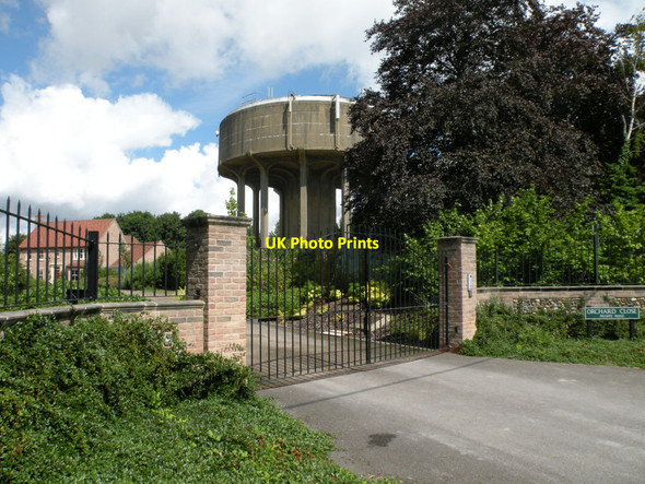 Photo 6"x4" Swaffham Prior Water Tower, 2017 Swaffham Prior c2017