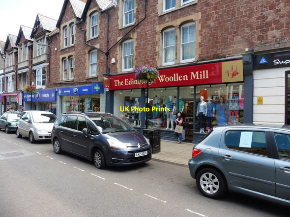 Photo 6"x4" New shop in The Parade Minehead c2016
