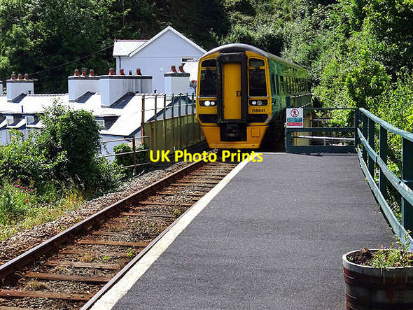 Photo 6"x4" A Birmingham bound train arriving at Penhelig Penhelig c2016