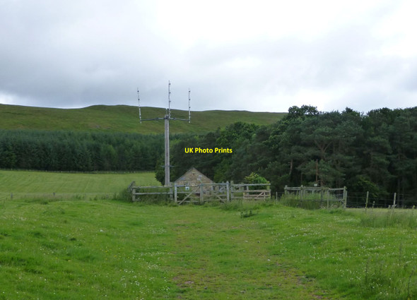 Photo 6"x4" Communications mast above Clennell Clennell c2016
