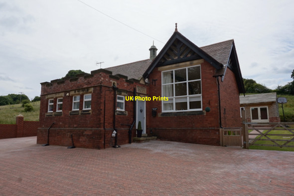 Photo 6"x4" Former village school Wentbridge c2016