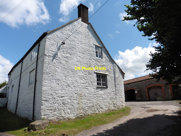 Photo 6"x4" Cottage at Nino's Dairy Farm Sutton Mallet c2016