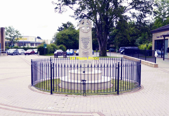 Photo 6"x4" Carterton War Memorial (1), Market Square, Alvescot Road, Carterton, Oxon Carterton\/SP2806 c2016