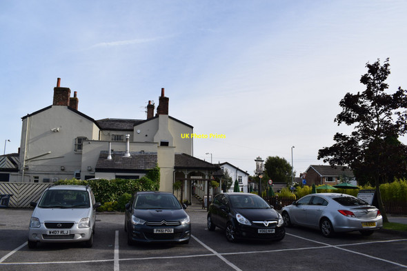 Photo 6"x4" Cross House Inn, Formby Formby c2016