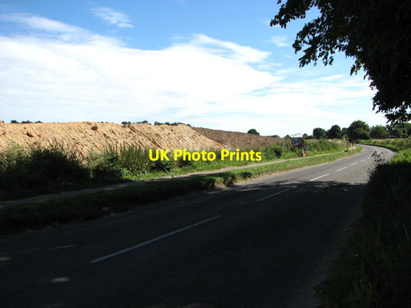 Photo 6"x4" View along Buxton Road Spixworth c2016
