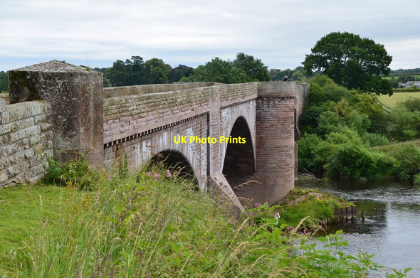 Photo 6"x4" Ladykirk and Norham Bridge over the Tweed Ladykirk\/NT8847 c2016
