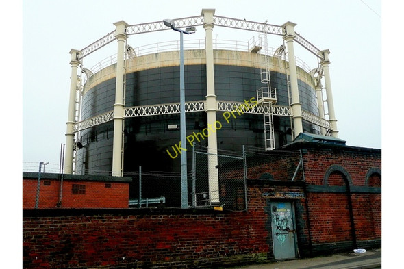 Photo 6"x4" Gas holder, Garden Street, Macclesfield Macclesfield c2009