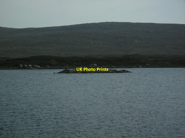 Photo 6"x4" Loch Eisiadair - Dun Ceathramh Meadhanach c2008