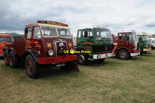 Photo 6"x4" Vintage lorries at Welland Steam Rally Hook Bank c2016 P1