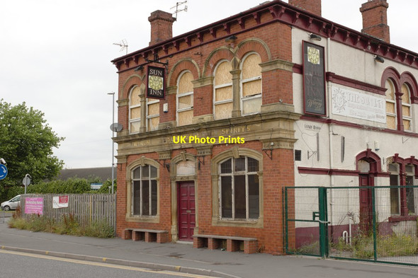 Photo 6"x4" The Sun Inn, Church Street, Hunslet Hunslet c2016