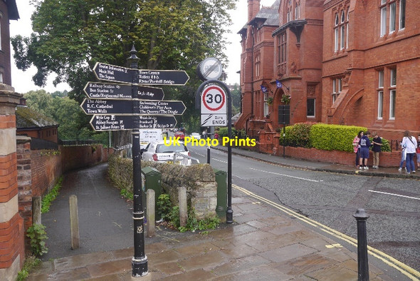 Photo 6"x4" Road to Kingsland Bridge Shrewsbury c2016
