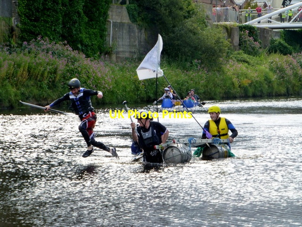 Photo 6"x4" Abandoning ship, Omagh Raft Race Omagh c2016