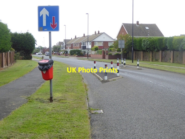 Photo 6"x4" Traffic calming in Preston Grange Tynemouth c2016