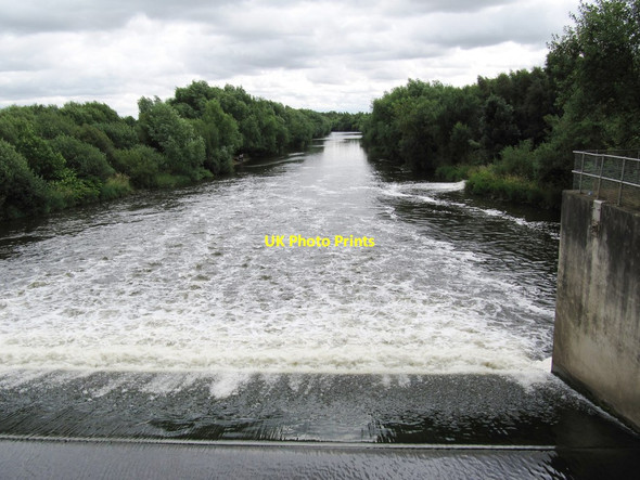Photo 6"x4" The River Aire below the weir south of Fleet Lane Wood Row\/SE3827 c2016