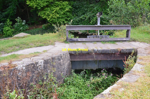 Photo 6"x4" Sluice gate and lade, Erddig Country Park Wrexham\/Wrecsam c2016