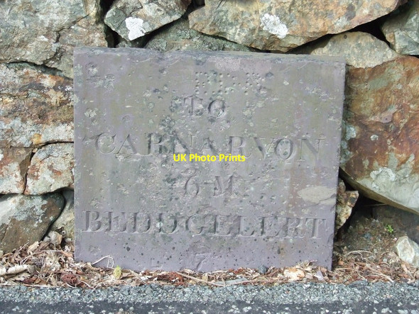 Photo 6"x4" Old Milestone Betws Garmon c2016