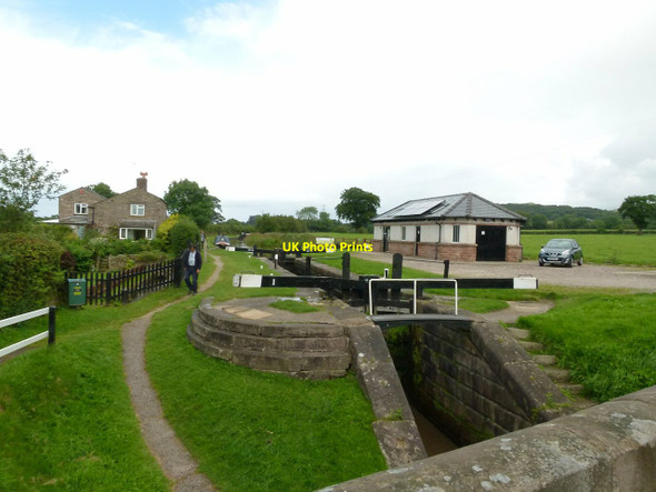 Photo 6"x4" Bosley Top Lock, Macclesfield Canal Bosley c2016
