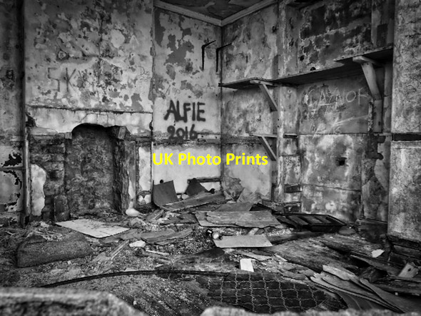 Photo 6"x4" Former Coastguard Station Cushendun c2016