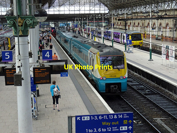 Photo 6"x4" My train to Shrewsbury Manchester c2016