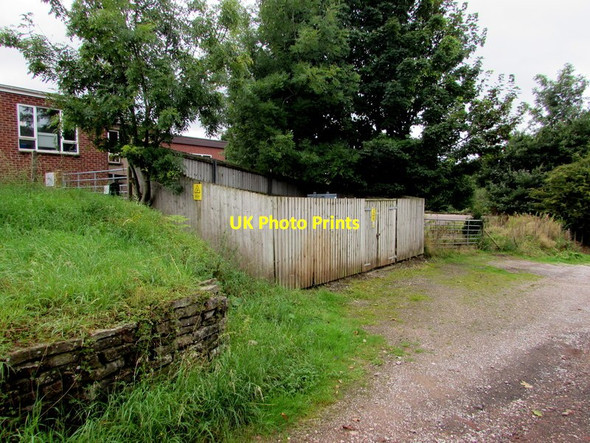 Photo 6"x4" Tufthorn Inn electricity substation, Milkwall, Coleford Milkwall c2016