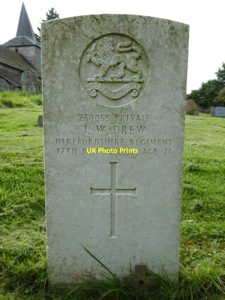 Photo 6"x4" War grave of J.W. Drew, Gladestry churchyard Gladestry c2016