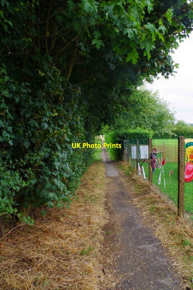 Photo 6"x4" Church Path, Lechlade-on-Thames, Glos Lechlade on Thames c2016