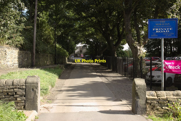 Photo 6"x4" Gateposts, Fulneck Pudsey\/SE2233 c2016