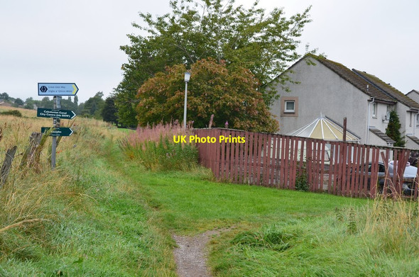 Photo 6"x4" Great Glen Way sign in suburban Inverness Inverness c2016