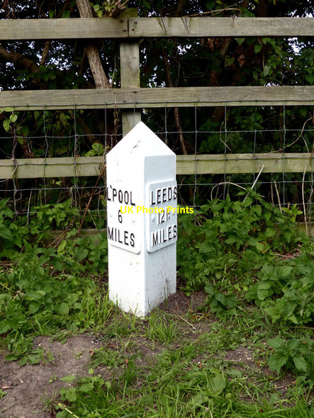 Photo 6"x4" Milestone,Leeds Liverpool Canal Litherland c2016