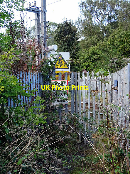 Photo 6"x4" Crossing closed Stone\/SJ9034 c2016