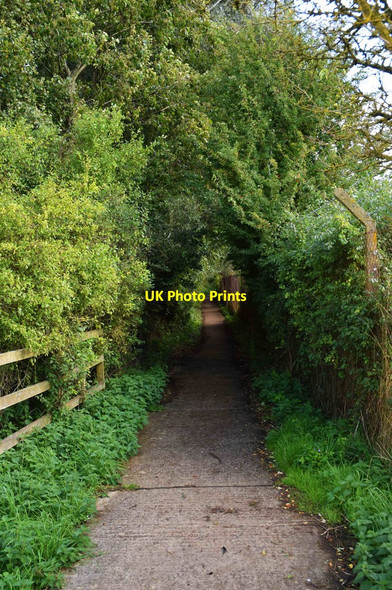 Photo 6"x4" Public footpath to Carterton, Oxon Carterton\/SP2806 c2016