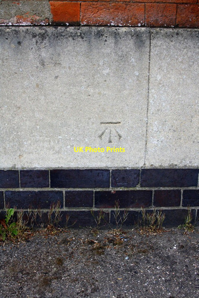 Photo 6"x4" Benchmark on 'Old School House' Oakham\/SK8509 c2016