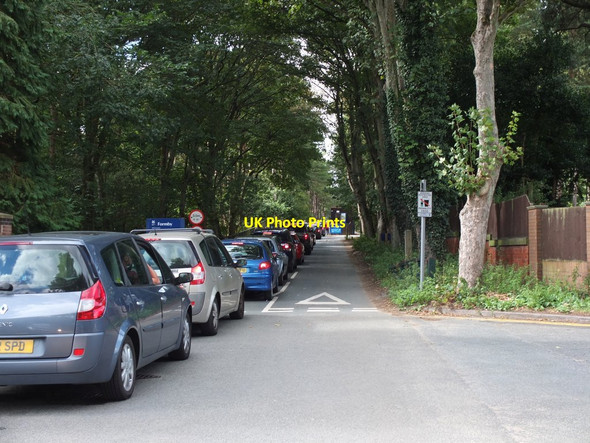 Photo 6"x4" Queue for Victoria Road Car Park, Formby Formby c2016