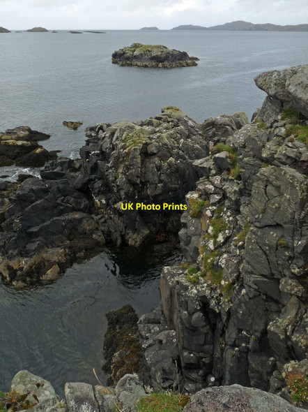Photo 6"x4" Coastline, Rubha na h-Airde, Great Bernera Crothair c2016