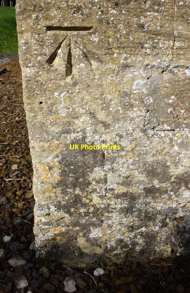 Photo 6"x4" Benchmark on St James the Great Church Burford\/SP2512 c2016