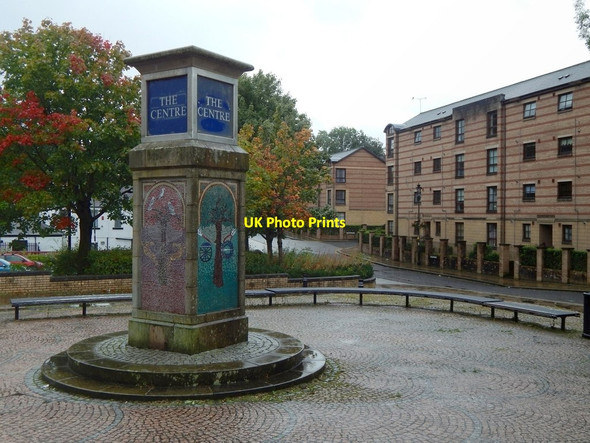 Photo 6"x4" The Centre, Barrhead Barrhead c2016