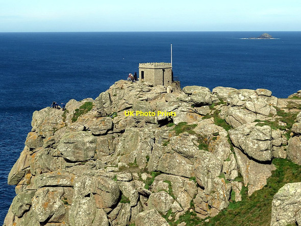 Photo 6"x4" Coastguard Lookout, Pedn-m\u00c3\u00aan-du Sennen Cove c2016