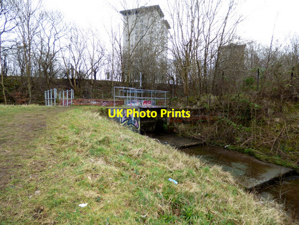 Photo 6"x4" Sluices and footbridges at Stanely Reservoir Paisley c2016