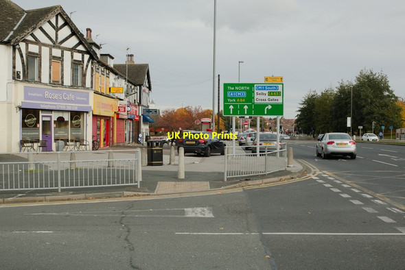 Photo 6"x4" Parade of Shops on York Road Cross Gates\/SE3534 c2016