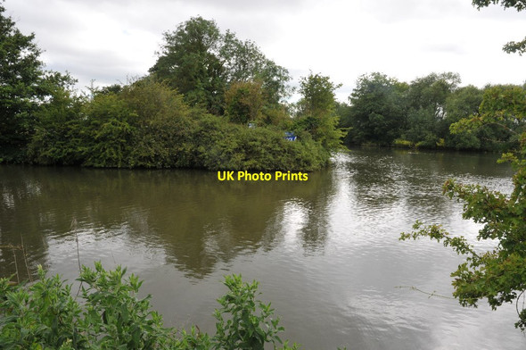 Photo 6"x4" The River Thames at Culham Culham c2011