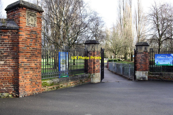 Photo 6"x4" Entrance to Abbey Park from St Margaret's Way Leicester c2015