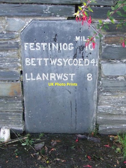 Photo 6"x4" Old Milestone Penmachno c2016